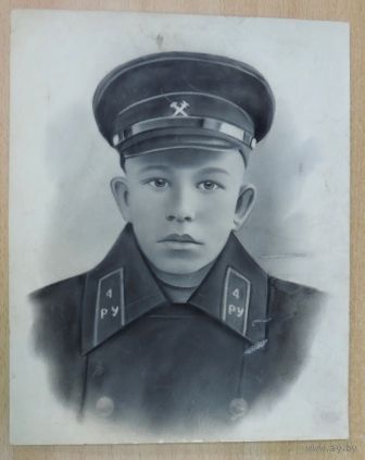 Портретное фото "Студент ремесленного училища" 30-е годы. СССР. Размер 24-30см.