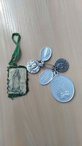 Медальончики католические
