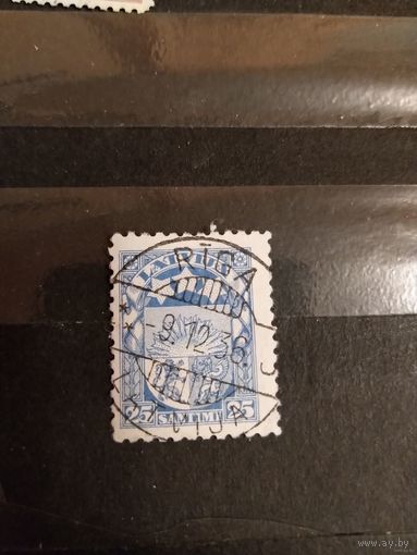 1925 Латвия Мих 105 зуб 10 герб (3-4)