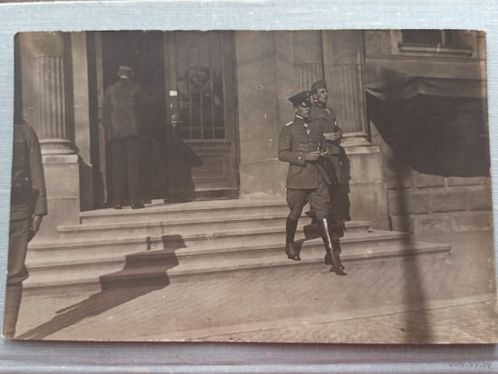 Фотография офицеров Германии и Австро-Венгрии. Первая Мировая война. Размер 9 х 14 см. Торги с 1 рубля.