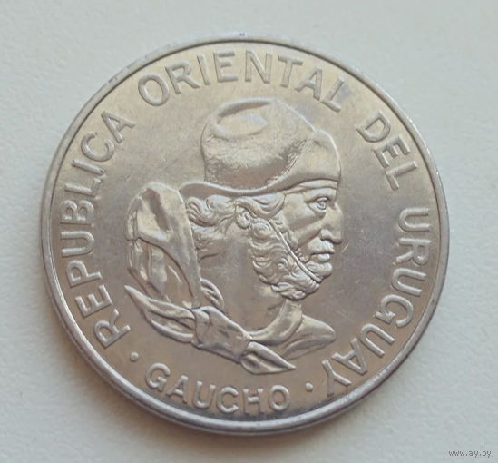 Уругвай 100 новых песо 1989 год Гаучо