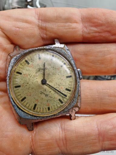 Часы зим рабочие