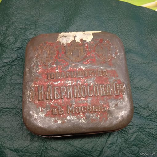 БАНКА. ТОВАРИЩЕСТВО А.И.АБРИКОСОВА МОСКВА.    РИ   8,5х8,5см.