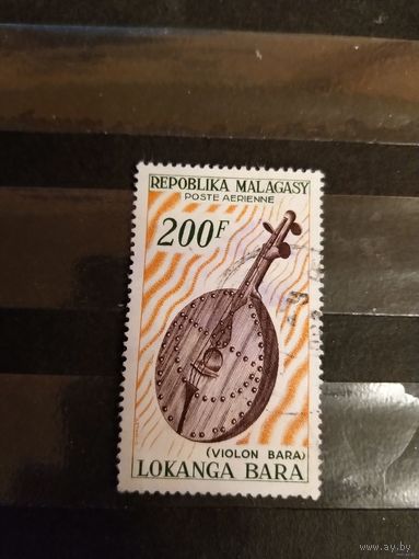 1965 Мадагаскар авиапочта искусство культура (5-9)