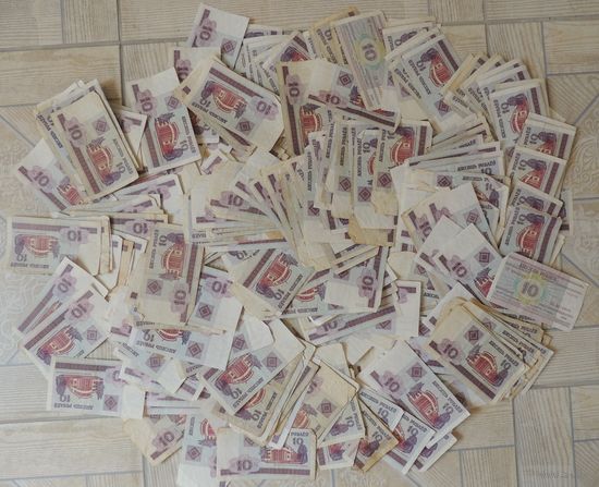 Банкноты РБ номиналом 10 руб. образца 2000 г. (380 шт.)