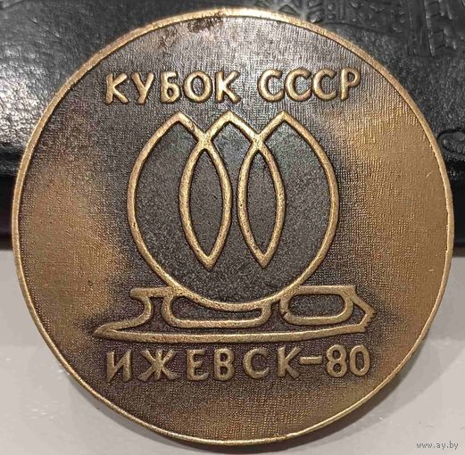 Настольная медаль