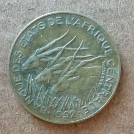 Центральная Африка (BEAC) 10 франков, 1992 г., KM# 9