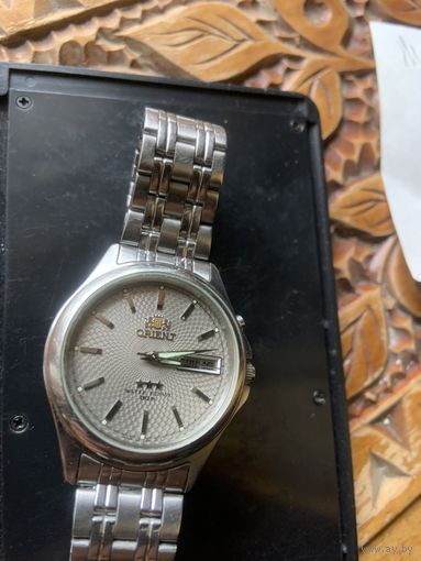 Красивейший оригинальный "Ориент"-противоударные ,водонепроницаемые, автоподзавод.На родном ремешке!