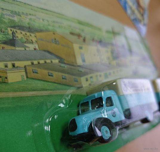 Игрушка коллекционная, грузовик с прицепом. Запечатана