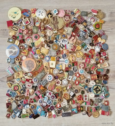 Большой лот значков. С рубля, без минимальной цены.