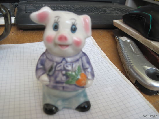 Свинка солонка фарфор 9 см с рубля!