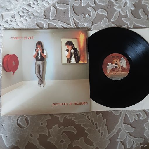 ROBERT PLANT  - 1982 - PICTURES AT ELEVEN (USA) LP