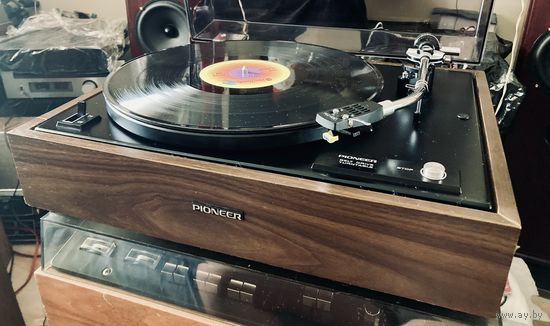 Проигрыватель Pioneer