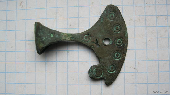 Древняя привеска. Бронза.