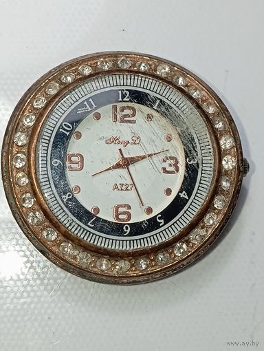 Часы кварцевые с рубля .