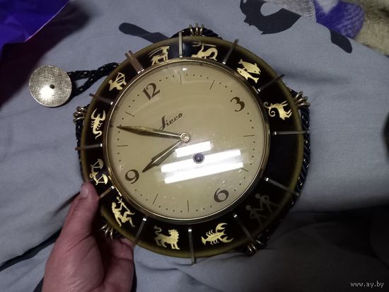 Механические настенные часы SIECO "Знаки зодиака" ГДР времен СССР