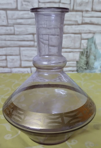 Винтажный графин из богемского стекла с золотистым узором эпохи СССР, без пробки.