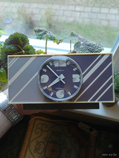 Часы настольные , каминные Молния СССР