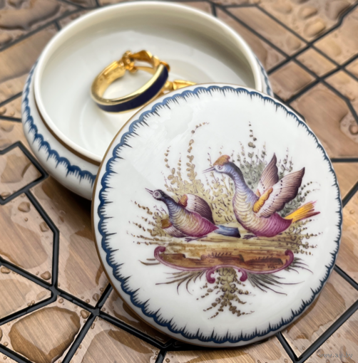 Шкатулка фарфор ручная роспись франция 9см