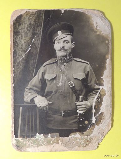 Фото кабинет-портрет "Солдат с саблей", РИ, до 1917 г.