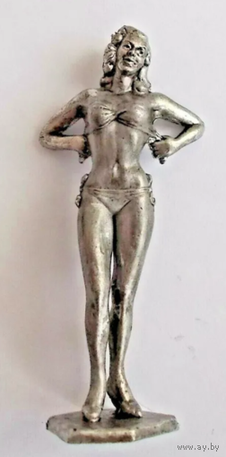 Статуэтка Женщина на пляже Оловянный сплав