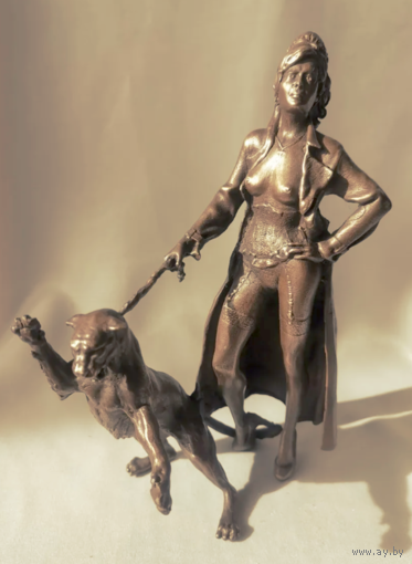 Статуэтка Девушка с леопардом Бронза