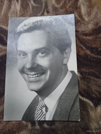 Актер . Анатолий Кузнецов.1959г.тираж 200 000