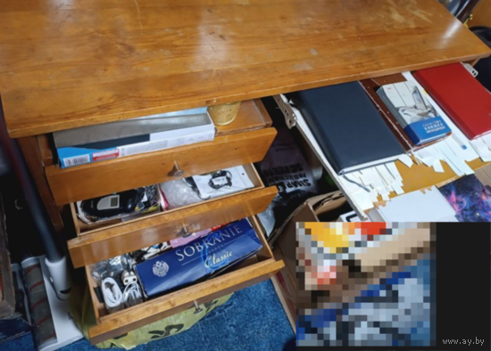 Стол компьютерный письменный 1055х580х725 высота