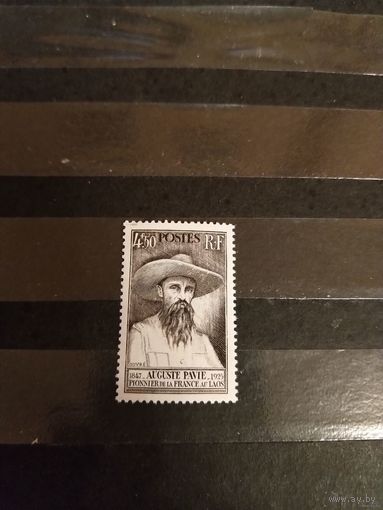 1947 Франция чистая клей MNH** выпускалась одиночкой исследователь Лаоса (4-16)