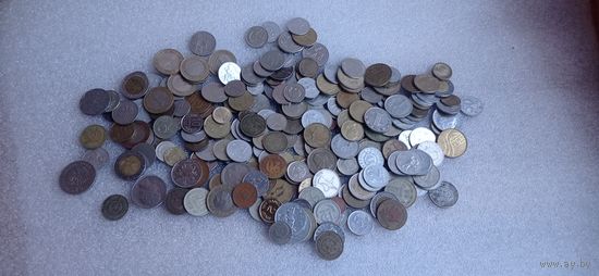 БОЛЬШОЙ ЛОТ ИНОСТРАННЫХ МОНЕТ 1 КГ 120 ГР .  Распродажа Коллекции !!! . Экспресс  Аукцион с рубля без МПЦ   .Много лотов в продаже .