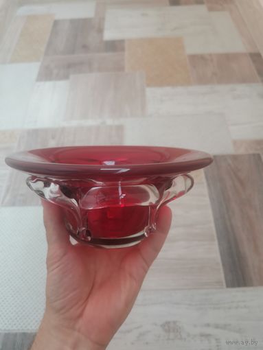 Ваза ссср красное стекло тяжелая