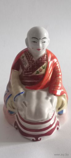 Статуэтка фарфор старый Китай