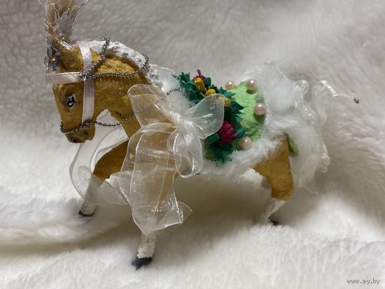 Игрушка на елку из ваты