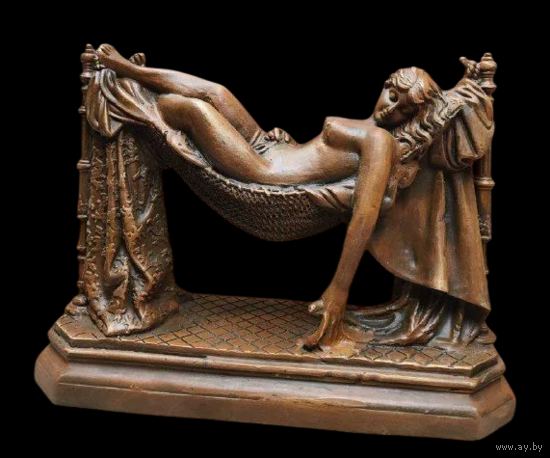 Статуэтка Девушка в гамаке Бронза