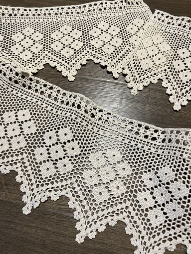 Старинное кружево ручной работы.