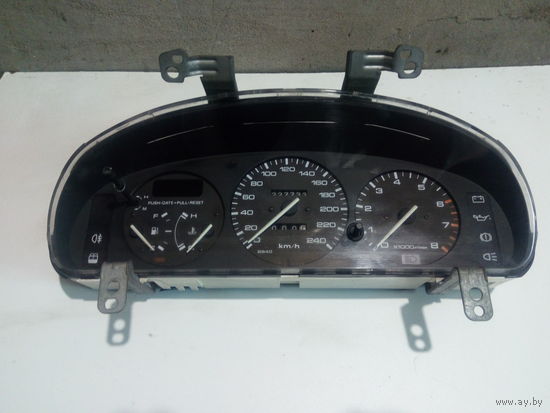 Щиток приборов Mazda 323 BG