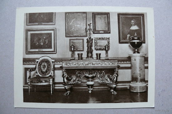 Резной золоченый стол (Останкино); 1959, чистая.
