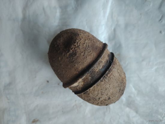 "яйцо" (вермахт) с транспортировочным (предохранительным) колпачком