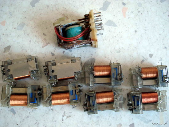 Реле "Siemens" на 12В.