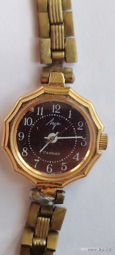Часы Луч. Позолота. 17 камней. В редком исполнении цыферблата СССР.