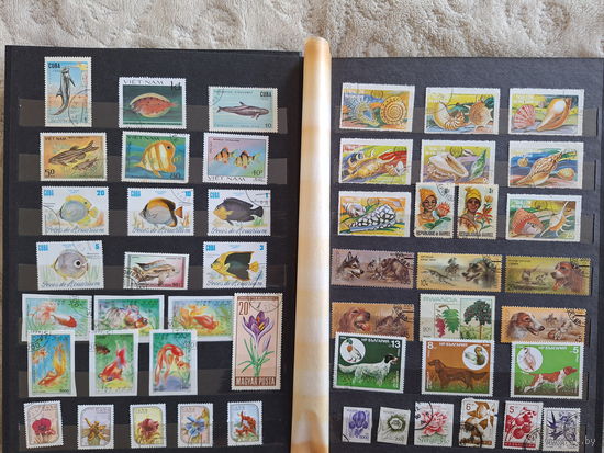 Альбом с марками - флора и фауна и др - марки цветы, животные и др.