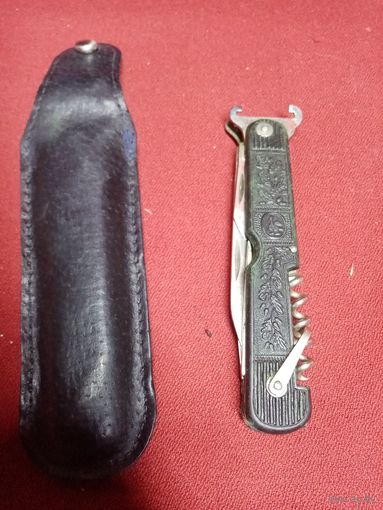 С рубля без мц. набор туриста темно зеленый в чехле. дл 12см.