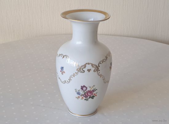 Ваза костяной фарфор R (Reichenbach) fine china Made in GDR ГДР