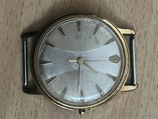 Часы позолоченые