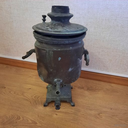 Самовар , 5 л. (течет)