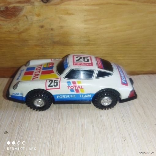 Винтажная игрушка.Гоночный автомобиль PORSCHE.Жесть.Германия.