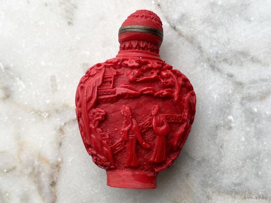 Флакон Китай красный лак