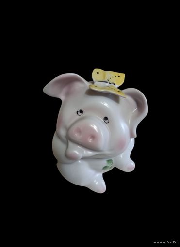 Свинка с бабочкой МФФЗ