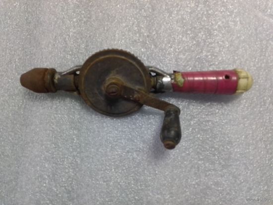 Ручная дрель