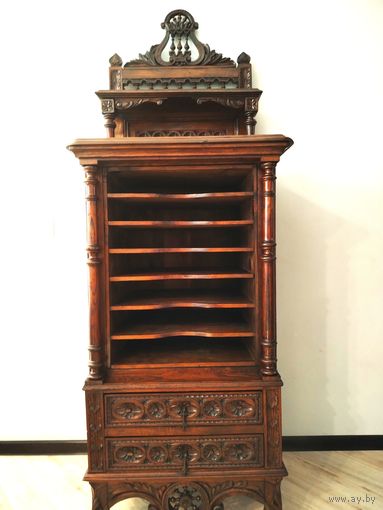 Шкаф для документов.